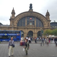 Photo taken at Frankfurt (Main) Hauptbahnhof by cyber on 8/17/2019