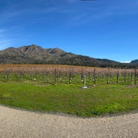 Photo taken at St. Francis Winery &amp;amp; Vineyards by Rui Z. on 11/27/2021