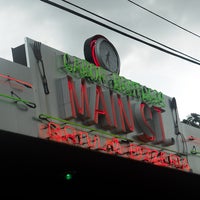 Das Foto wurde bei Gabor Brothers Main St. Grill &amp;amp; Pizzeria von Marinate Me Baby Chow Truck am 6/15/2013 aufgenommen