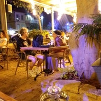 9/20/2018 tarihinde Anastaisha E.ziyaretçi tarafından Garden Restaurant'de çekilen fotoğraf