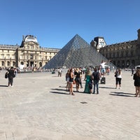 Photo taken at Louvre Pyramid by Jazmin F. on 6/10/2017