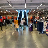 Descartar Viaje Representar Nike Factory Store - Tienda de artículos deportivos