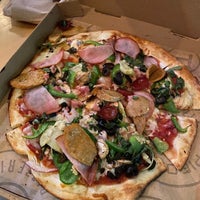 Снимок сделан в Pieology Pizzeria пользователем R C. 11/12/2019