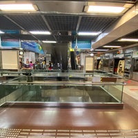 Photo taken at City Hall MRT Interchange (EW13/NS25) by R C. on 6/2/2022