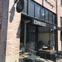 2/7/2019 tarihinde R C.ziyaretçi tarafından Lavender &amp; Honey Espresso Bar'de çekilen fotoğraf