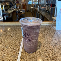 Photo taken at The Coffee Bean &amp;amp; Tea Leaf by R C. on 1/14/2021