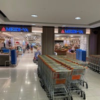 Photo taken at Meidi-Ya Supermarket by R C. on 3/27/2020