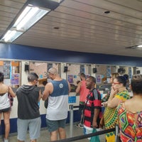 Photo taken at MetrôRio - Estação Uruguaiana by Luiz Cláudio L. on 9/9/2017
