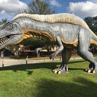 รูปภาพถ่ายที่ Dinosaur World โดย John M. เมื่อ 12/11/2021