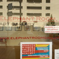 9/10/2013 tarihinde Ashland T.ziyaretçi tarafından Elephant Room Inc. Art Gallery'de çekilen fotoğraf