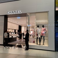 Photo taken at Chanel Boutique by Vivi T. on 1/15/2023