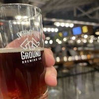 Foto scattata a Stomping Ground Brewery &amp;amp; Beer Hall da Jeff C. il 8/11/2022