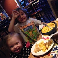 Photo taken at Chili&#39;s Grill &amp; Bar by Betty B. on 11/19/2014
