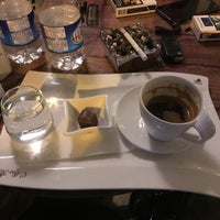 Photo taken at Coffee Mırra by Özkan B. on 3/26/2018