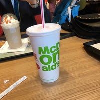 Das Foto wurde bei McDonald&amp;#39;s von Esmee t. am 8/30/2018 aufgenommen