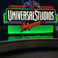 Photo taken at Universal Studios Hollywood Globe and Fountain by dygbeyza on 1/26/2024