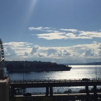 Photo taken at The Seattle Great Wheel by Mariolis on 9/4/2016