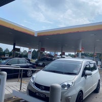 Photo taken at Shell by Chng318 on 8/16/2020
