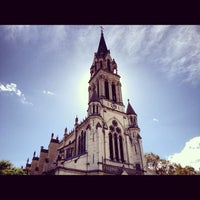 Foto tirada no(a) Eglise Lyon Centre por Pavel O. em 9/29/2012