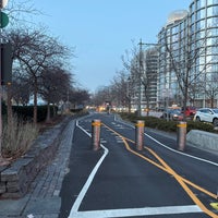Photo taken at Hudson River Greenway Running Path by Rich C. on 12/26/2023