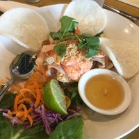 Foto tomada en Lucky Corner Vietnamese Cuisine  por ⭐️Pam⭐️ el 7/7/2016