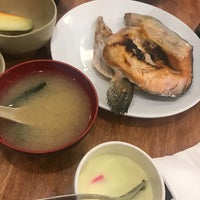 Photo taken at Yuraku Japanese Restaurant by ⭐️Pam⭐️ on 8/5/2018