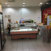 Photo taken at New Saladerie by Jakob F. on 9/23/2016