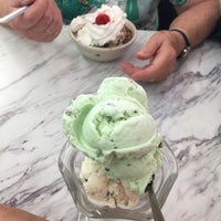 7/16/2017にChristopher G.がMary Coyle Ol Fashion Ice Creamで撮った写真