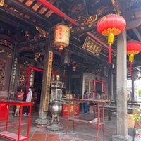 Photo taken at Cheng Hoon Teng Temple (青雲亭) by Anthony C. on 10/15/2022
