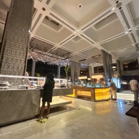 Foto tirada no(a) Diamond Hotel Philippines por Anthony C. em 2/26/2022