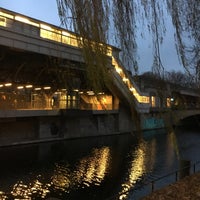Photo taken at Waterloobrücke by Nina F. on 12/10/2016
