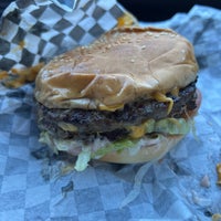Foto diambil di Scooter&amp;#39;s Burgers oleh Chris C. pada 2/13/2022