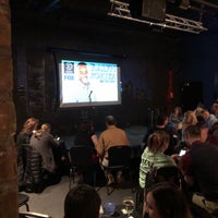 รูปภาพถ่ายที่ Skyline Comedy Cafe โดย Shawn S. เมื่อ 5/10/2019