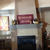 Foto scattata a Windsor Vineyards Tasting Room da Roz H. il 9/6/2013