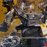 Photo taken at LEGO Store - Arena, Zagreb by Gábor N. on 10/30/2019