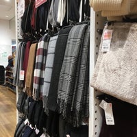 Photo taken at UNIQLO by 帰ってきた単身赴任 on 12/24/2018