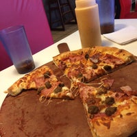 12/12/2014 tarihinde Marco Poloziyaretçi tarafından Buba&amp;#39;s Delicious Pizza Galeana'de çekilen fotoğraf
