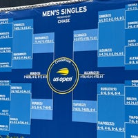 Foto diambil di USTA Billie Jean King National Tennis Center oleh Andrew B. pada 9/10/2022
