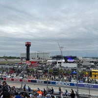 รูปภาพถ่ายที่ Dover International Speedway โดย Andrew B. เมื่อ 5/1/2022
