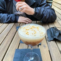 5/2/2021にRuthie E.がParish Cocktail Barで撮った写真