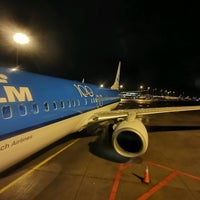 Photo taken at KLM Flight KL1223 [AMS - CDG] by Richard Y. on 12/22/2019