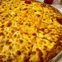 Photo taken at Pizano&amp;#39;s Pizza &amp;amp; Pasta by Karen V. on 2/15/2024