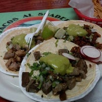 Photo taken at Tacos Al Suadero by Peter K. on 2/23/2014