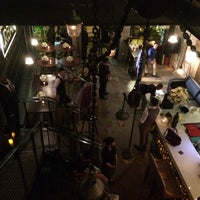 Foto tirada no(a) Urban Kitchen + Bar por Natalia G. em 12/3/2014