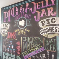 Photo taken at Pig &amp;amp; A Jelly Jar Holladay by Jacob B. on 1/6/2018