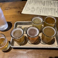 Photo taken at Karl Strauss Brewing Company by Brandon H. on 8/13/2022