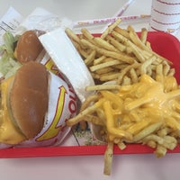 Photo taken at In-N-Out Burger by Snappy S. on 4/30/2017