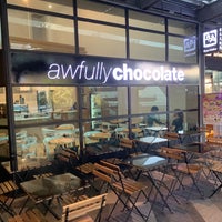 Photo taken at Awfully Chocolate by Hyo-Won L. on 7/12/2019