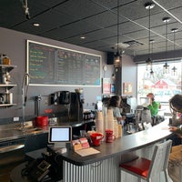 3/9/2020 tarihinde Bob M.ziyaretçi tarafından Chazzano Coffee Roasters'de çekilen fotoğraf