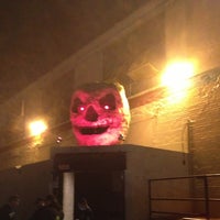 Photo taken at Fright Factory Haunted House by Ale J. on 10/20/2012